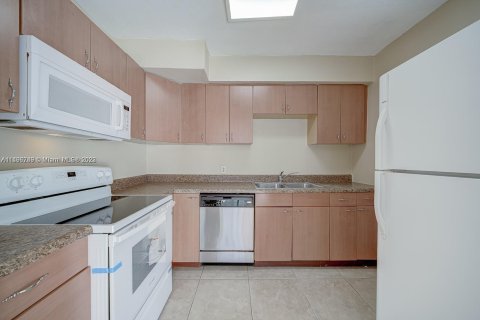 Casa en venta en Miami, Florida, 2 dormitorios, 96.34 m2 № 875923 - foto 16