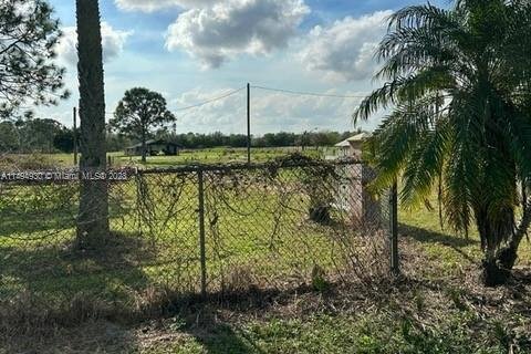 Купить земельный участок в Клуистон, Флорида № 868404 - фото 6