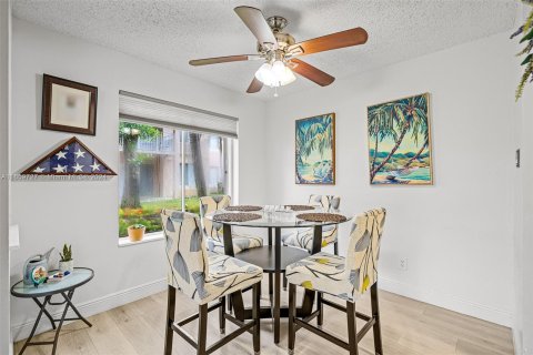 Condo in Miami, Florida, 1 bedroom  № 1365288 - photo 17