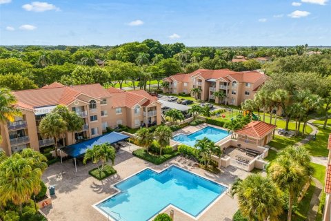 Condo in Miami, Florida, 1 bedroom  № 1365288 - photo 28