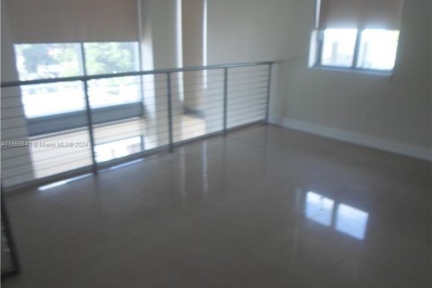 Condominio en venta en Miami, Florida, 1 dormitorio, 89.93 m2 № 1365290 - foto 19