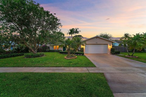 House in Jupiter, Florida 3 bedrooms, 138.42 sq.m. № 1118939 - photo 10