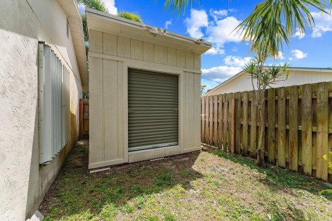 House in Jupiter, Florida 3 bedrooms, 138.42 sq.m. № 1118939 - photo 2