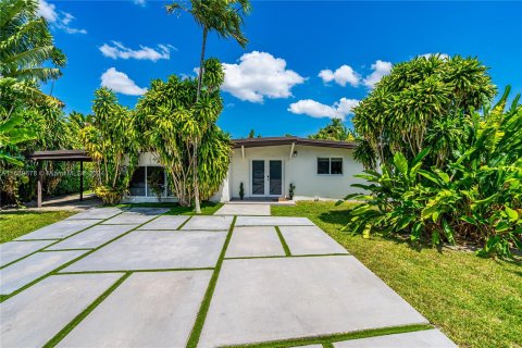 Villa ou maison à vendre à Miami, Floride: 4 chambres, 170.29 m2 № 1315612 - photo 5