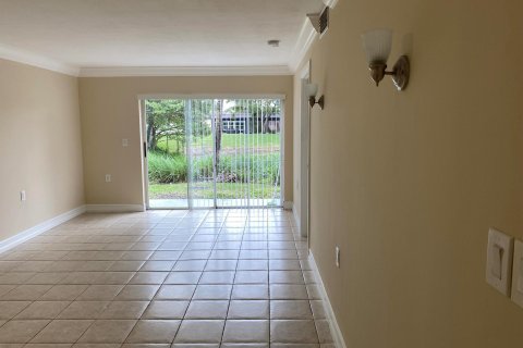 House in West Palm Beach, Florida 3 bedrooms, 85.75 sq.m. № 970369 - photo 24