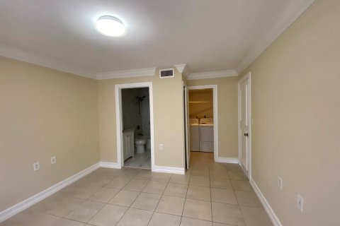 House in West Palm Beach, Florida 3 bedrooms, 85.75 sq.m. № 970369 - photo 20