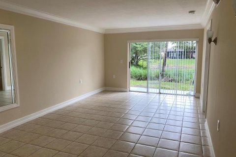 House in West Palm Beach, Florida 3 bedrooms, 85.75 sq.m. № 970369 - photo 22