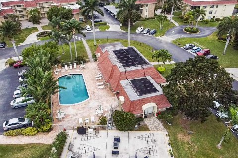Copropriété à vendre à Palm Beach Gardens, Floride: 2 chambres, 89.09 m2 № 970413 - photo 1