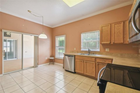 Villa ou maison à vendre à Kissimmee, Floride: 2 chambres, 146.23 m2 № 1317318 - photo 15