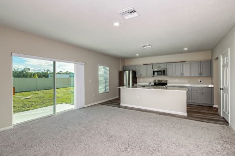 House in Pinnacle Point in Winter Haven, Florida 5 rooms, 269 sq.m. № 328508 - photo 6