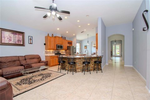 House in Wesley Chapel, Florida 3 bedrooms, 193.52 sq.m. № 1394549 - photo 2