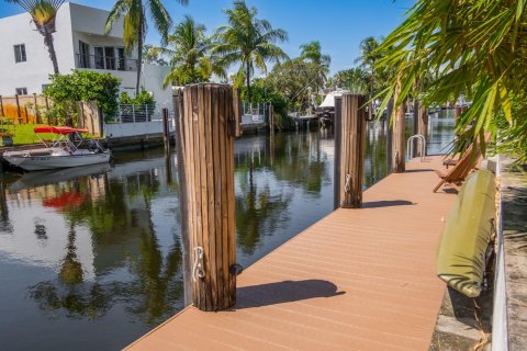 Villa ou maison à vendre à Fort Lauderdale, Floride: 4 chambres, 215.25 m2 № 1007310 - photo 3