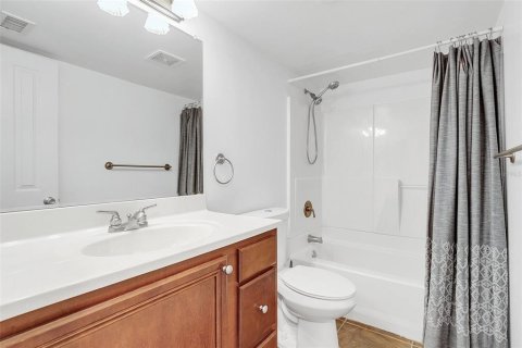 Condo in Orlando, Florida, 2 bedrooms  № 1403356 - photo 22