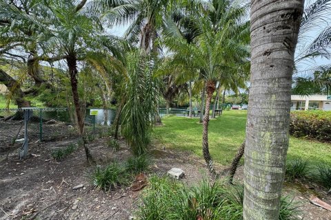 Copropriété à vendre à Miami, Floride: 2 chambres, 82.31 m2 № 1101860 - photo 18