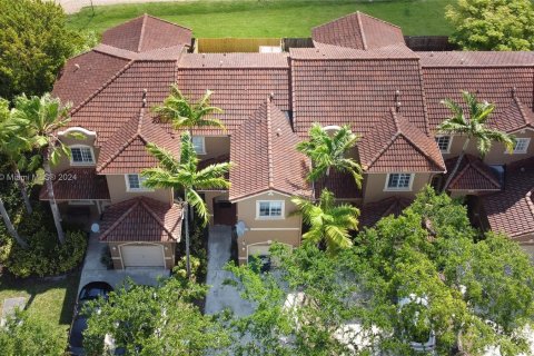 Villa ou maison à vendre à Cutler Bay, Floride: 3 chambres, 120.31 m2 № 1098595 - photo 19