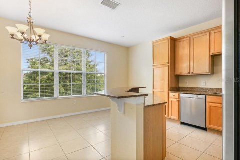 Townhouse in Brandon, Florida 3 bedrooms, 185.34 sq.m. № 1366247 - photo 9