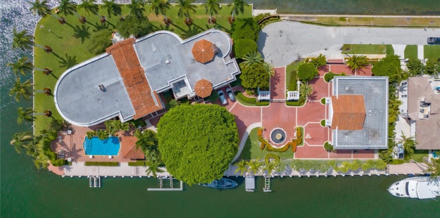 Casa en Fort Lauderdale, Florida 6 dormitorios, 854.89 m2 № 989353
