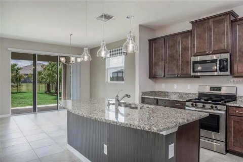 Villa ou maison à louer à Apollo Beach, Floride: 4 chambres, 303.23 m2 № 1367981 - photo 7