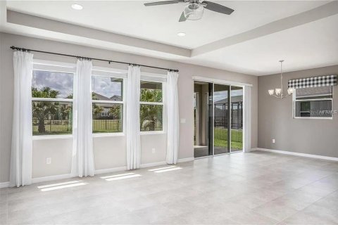 Villa ou maison à louer à Apollo Beach, Floride: 4 chambres, 303.23 m2 № 1367981 - photo 6