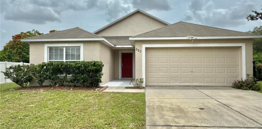 House in Kissimmee, Florida 3 bedrooms, 155.33 sq.m. № 1273183