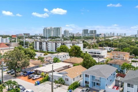 Villa ou maison à vendre à Miami, Floride: 3 chambres, 137.59 m2 № 1367464 - photo 25