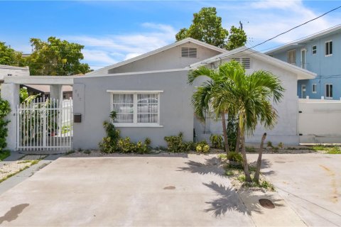 Villa ou maison à vendre à Miami, Floride: 3 chambres, 137.59 m2 № 1367464 - photo 1