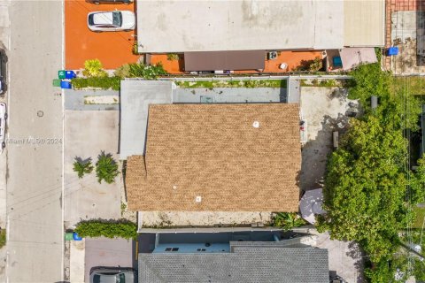 Villa ou maison à vendre à Miami, Floride: 3 chambres, 137.59 m2 № 1367464 - photo 23