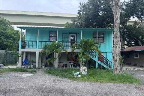 Immobilier commercial à vendre à Tampa, Floride: 199.55 m2 № 1369598 - photo 1