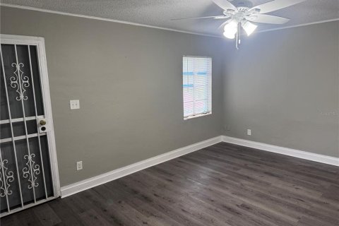 Immobilier commercial à vendre à Tampa, Floride: 199.55 m2 № 1369598 - photo 5