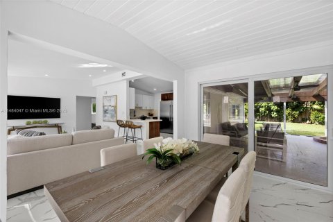 Villa ou maison à vendre à North Miami, Floride: 3 chambres, 154.59 m2 № 834866 - photo 7