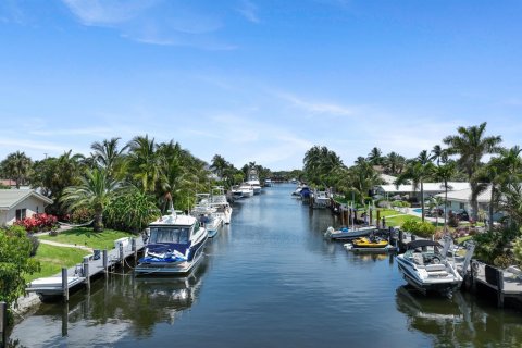 House in Deerfield Beach, Florida 3 bedrooms, 160.44 sq.m. № 1224642 - photo 27