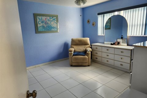 Купить кондоминиум в Санрайз, Флорида 2 спальни, 78.97м2, № 726620 - фото 8