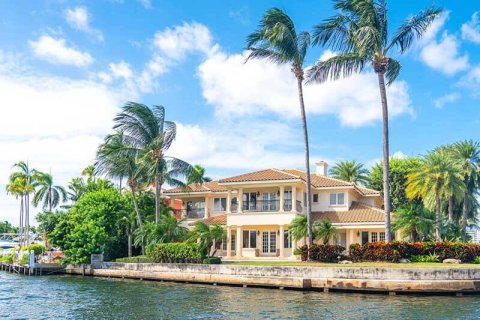 Новый дом или вторичное жилье во Флориде − что лучше купить?