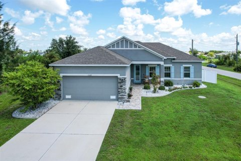 House in Port Charlotte, Florida 3 bedrooms, 148.64 sq.m. № 1315082 - photo 1