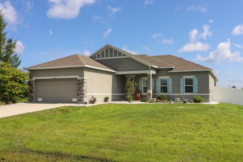 House in Port Charlotte, Florida 3 bedrooms, 148.64 sq.m. № 1315082 - photo 7