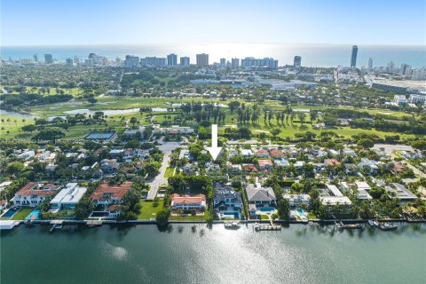 Villa ou maison à vendre à Miami Beach, Floride: 3 chambres, 260.03 m2 № 689601 - photo 9