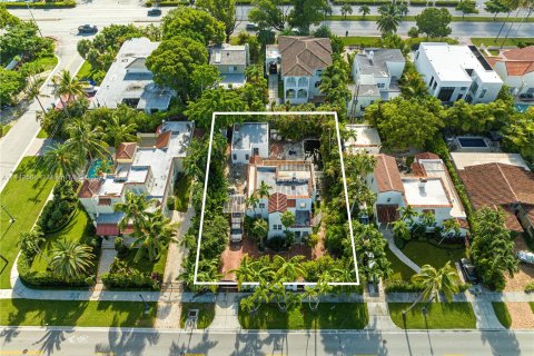 Villa ou maison à vendre à Miami Beach, Floride: 3 chambres, 260.03 m2 № 689601 - photo 3
