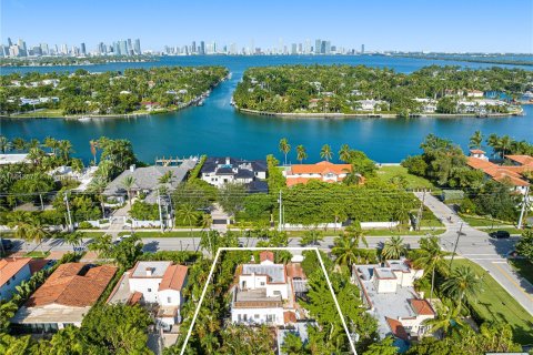 Купить земельный участок в Майами-Бич, Флорида № 689602 - фото 5