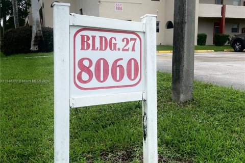 Condo in Sunrise, Florida, 1 bedroom  № 1329207 - photo 24