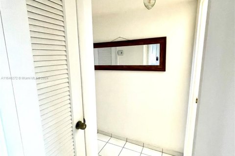 Condominio en venta en Sunrise, Florida, 1 dormitorio, 59.46 m2 № 1329207 - foto 10