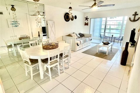 Condominio en venta en Sunrise, Florida, 1 dormitorio, 59.46 m2 № 1329207 - foto 30