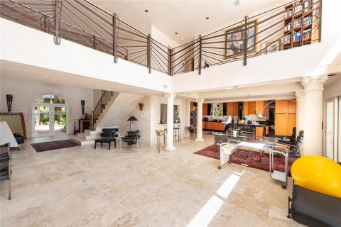 Villa ou maison à vendre à Coral Gables, Floride: 4 chambres, 386.85 m2 № 1329894 - photo 10