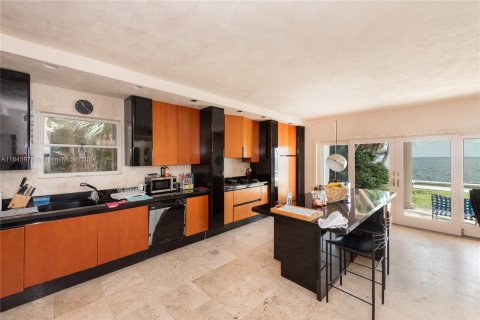 Casa en venta en Coral Gables, Florida, 4 dormitorios, 386.85 m2 № 1329894 - foto 11