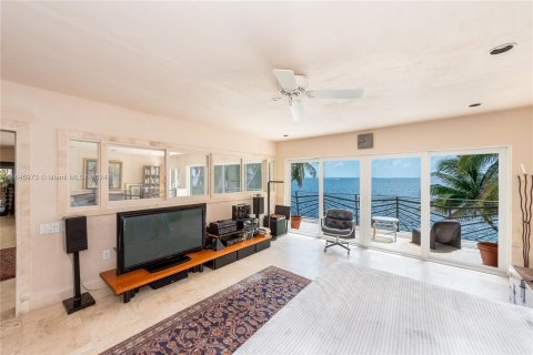 Villa ou maison à vendre à Coral Gables, Floride: 4 chambres, 386.85 m2 № 1329894 - photo 17