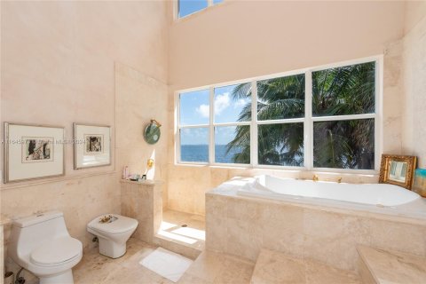 Villa ou maison à vendre à Coral Gables, Floride: 4 chambres, 386.85 m2 № 1329894 - photo 19