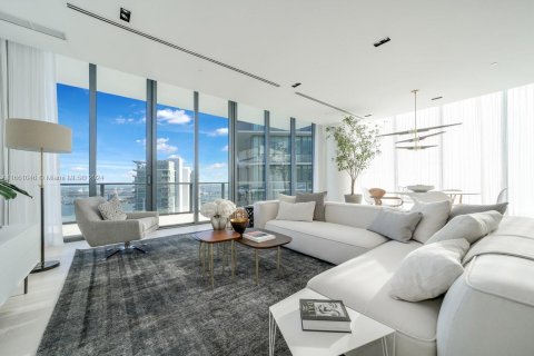 Condominio en venta en Miami, Florida, 3 dormitorios, 251.11 m2 № 1367387 - foto 5