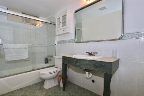 Купить кондоминиум в Авентура, Флорида 2 спальни, 100.61м2, № 1367343 - фото 6