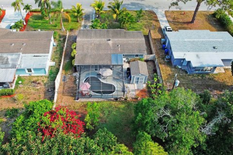 Casa en venta en Vero Beach, Florida, 3 dormitorios, 84.73 m2 № 1172958 - foto 9