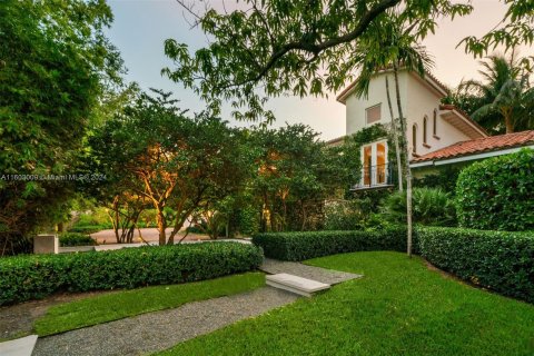 Villa ou maison à vendre à Golden Beach, Floride: 6 chambres, 720.46 m2 № 1226423 - photo 30