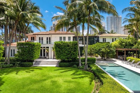 Villa ou maison à vendre à Golden Beach, Floride: 6 chambres, 720.46 m2 № 1226423 - photo 20